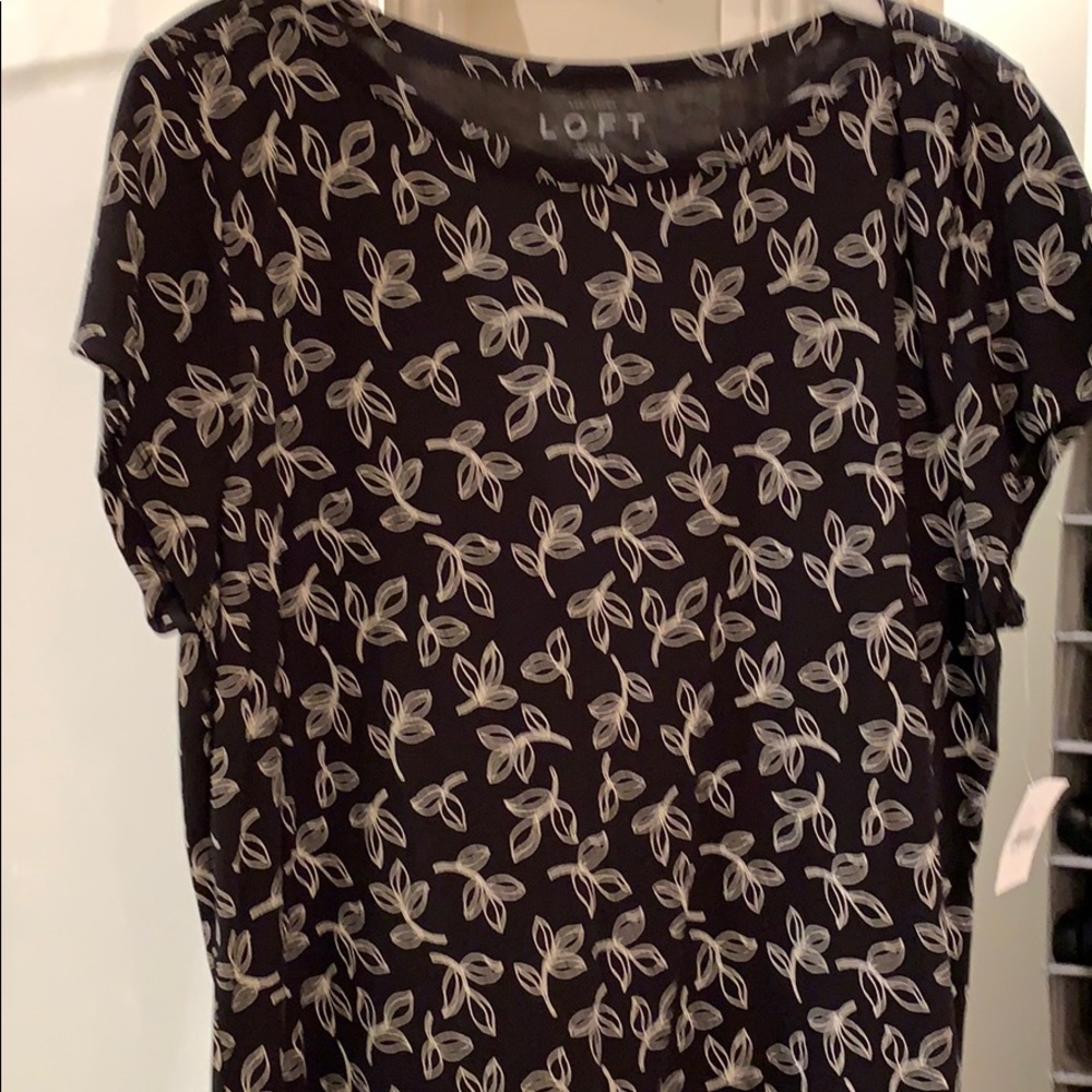 Ann Taylor Loft short sleeved blouse